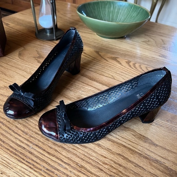 Stuart Weitzman Shoes Women’s 6.5 Faux Tortoise Shell Pump Round Toe - Picture 1 of 10